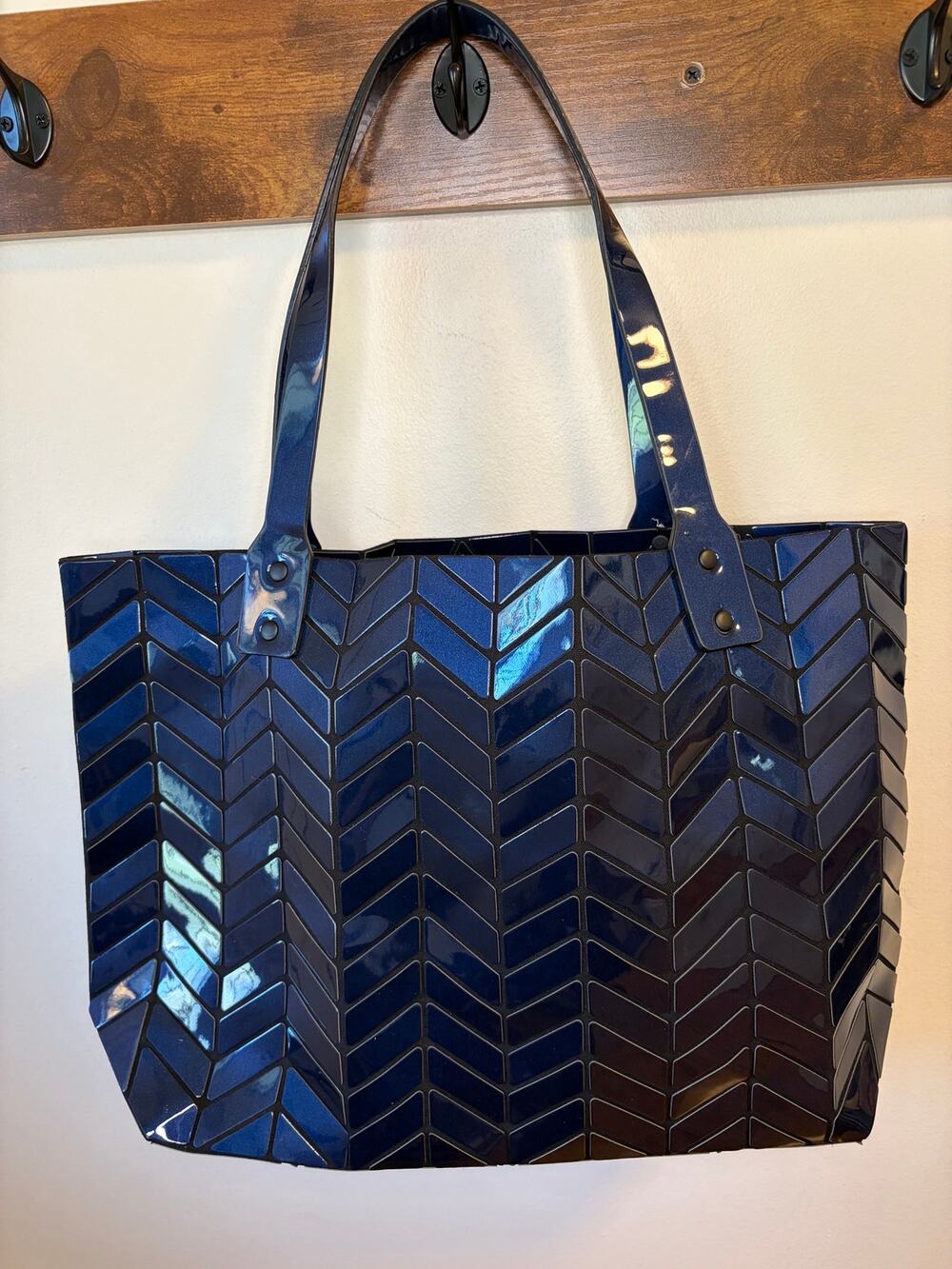 NWT PATRIZIA LUCA Chevron Pattern Navy Tote Shiny Bag